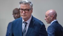 Alec Baldwin mahkemede hıçkıra hıçkıra ağladı